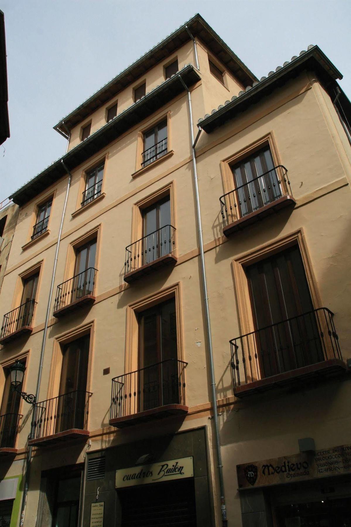 Apartamentos Casa De La Lonja Granada Exterior photo